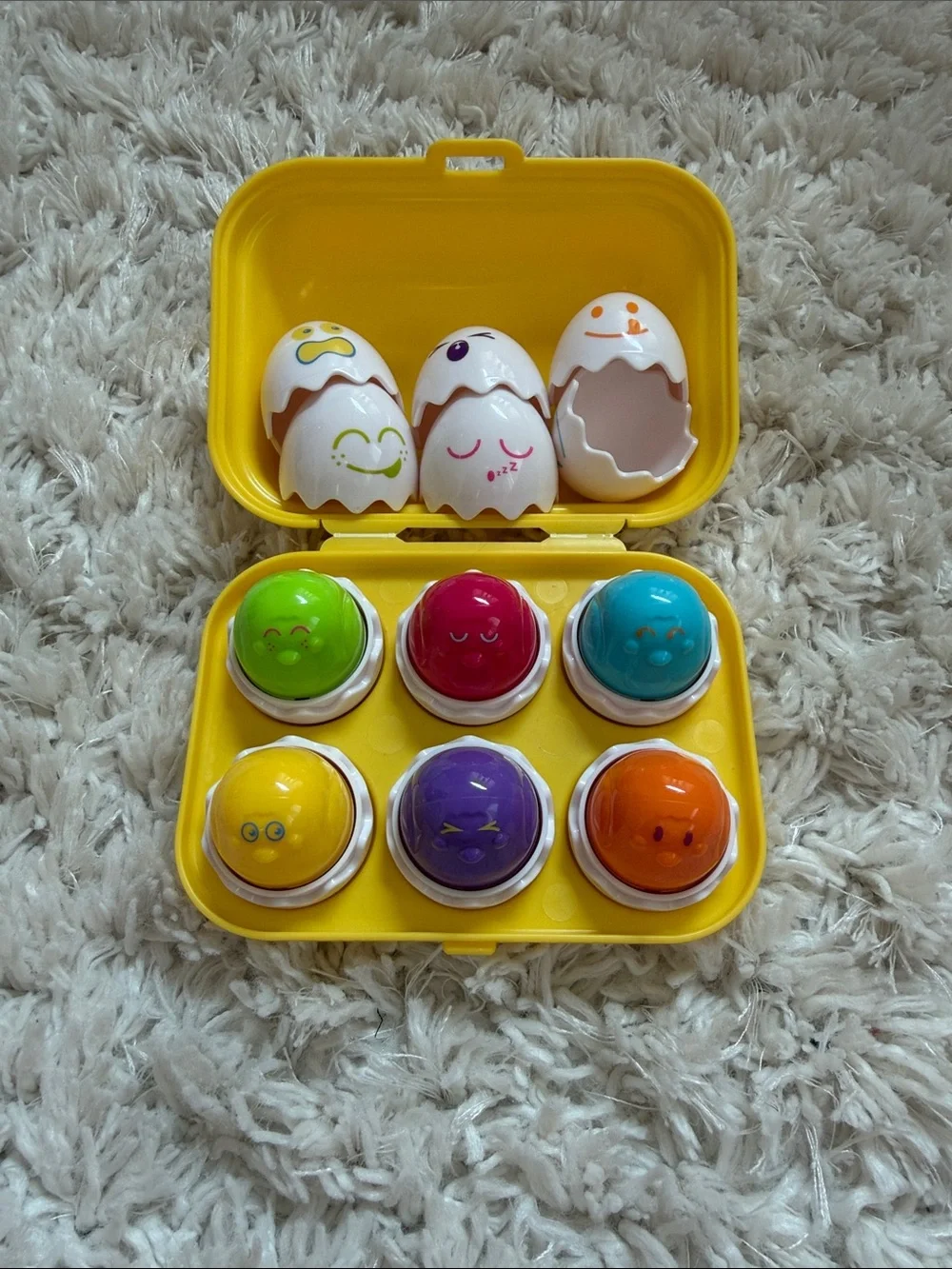 Vintage 1993 Tomy Hide and Squeak Eggs